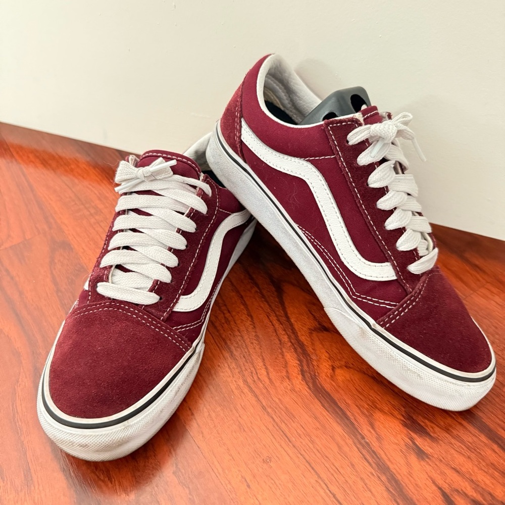 VANS Old Skool Low Top M6 W7.5 Burgundy Suede Canvas